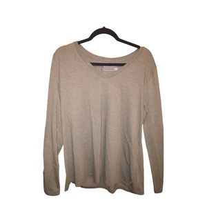 Comfortable long sleeve Tee!